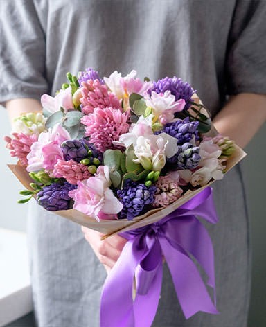 Бесплатная доставка цветов в Малой Вишере